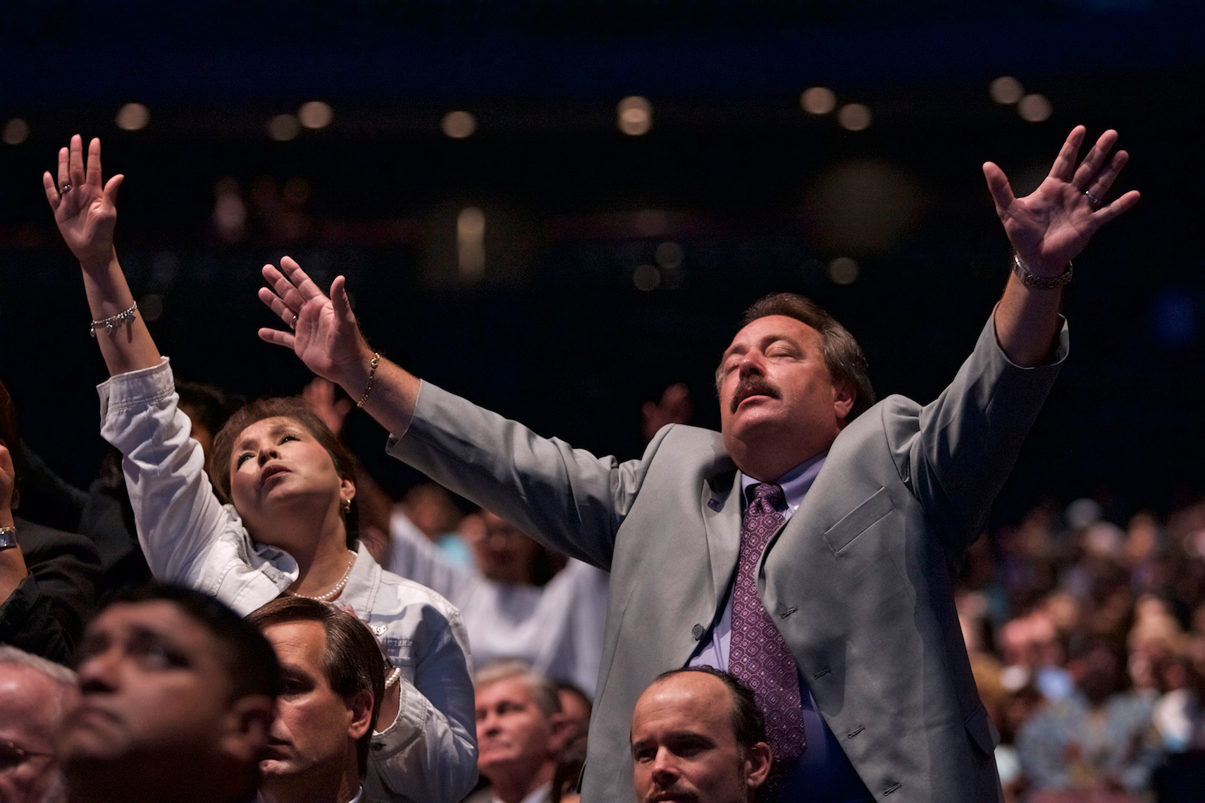 Lakewood Church Worshipers, Houston