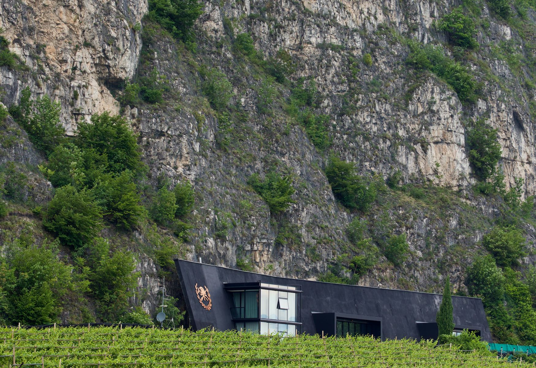 Firehouse, Margreid. Architects: bergmeisterwolf, Bolzano
